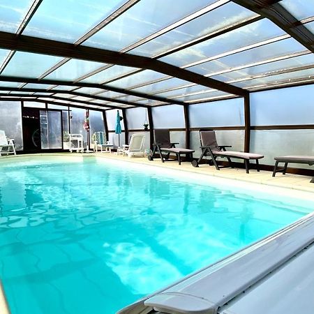 Maison De Charme Piscine Couverte Chauffee Mayrinhac-Lentour エクステリア 写真