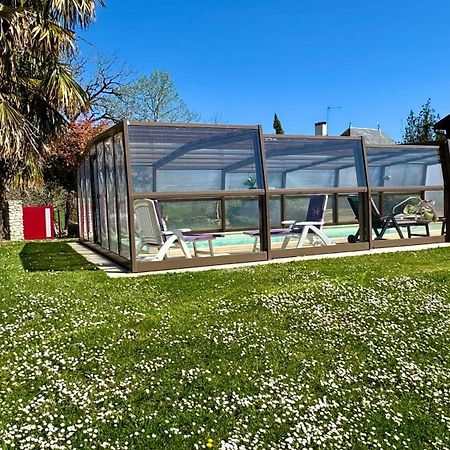 Maison De Charme Piscine Couverte Chauffee Mayrinhac-Lentour エクステリア 写真