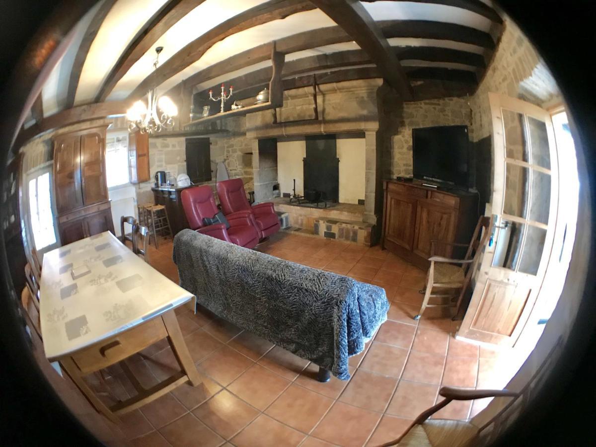 Maison De Charme Piscine Couverte Chauffee Mayrinhac-Lentour エクステリア 写真