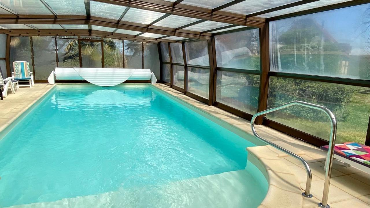 Maison De Charme Piscine Couverte Chauffee Mayrinhac-Lentour エクステリア 写真