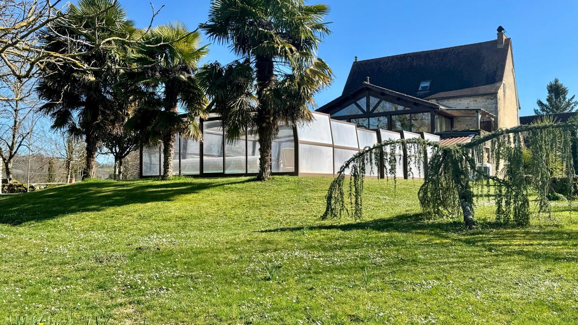 Maison De Charme Piscine Couverte Chauffee Mayrinhac-Lentour エクステリア 写真